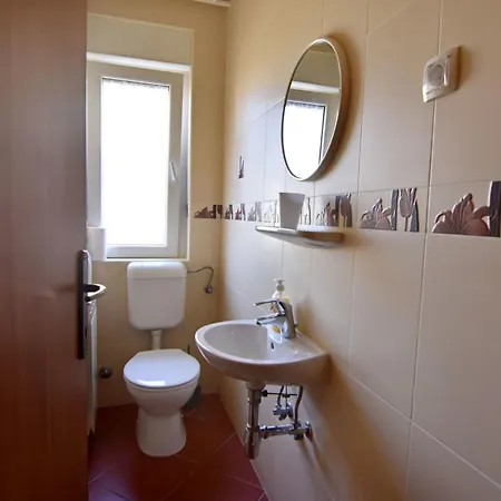 Alex 4 By Interhome *