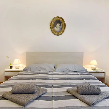 Alex 4 By Interhome Apartman *