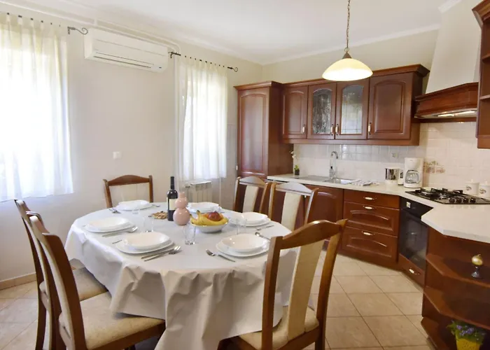 Alex 4 By Interhome Apartman *